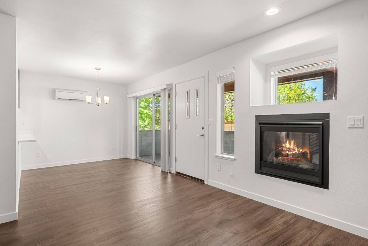 Townhouse for rent at 69 S Mountain Ave, Ashland, OR 97520