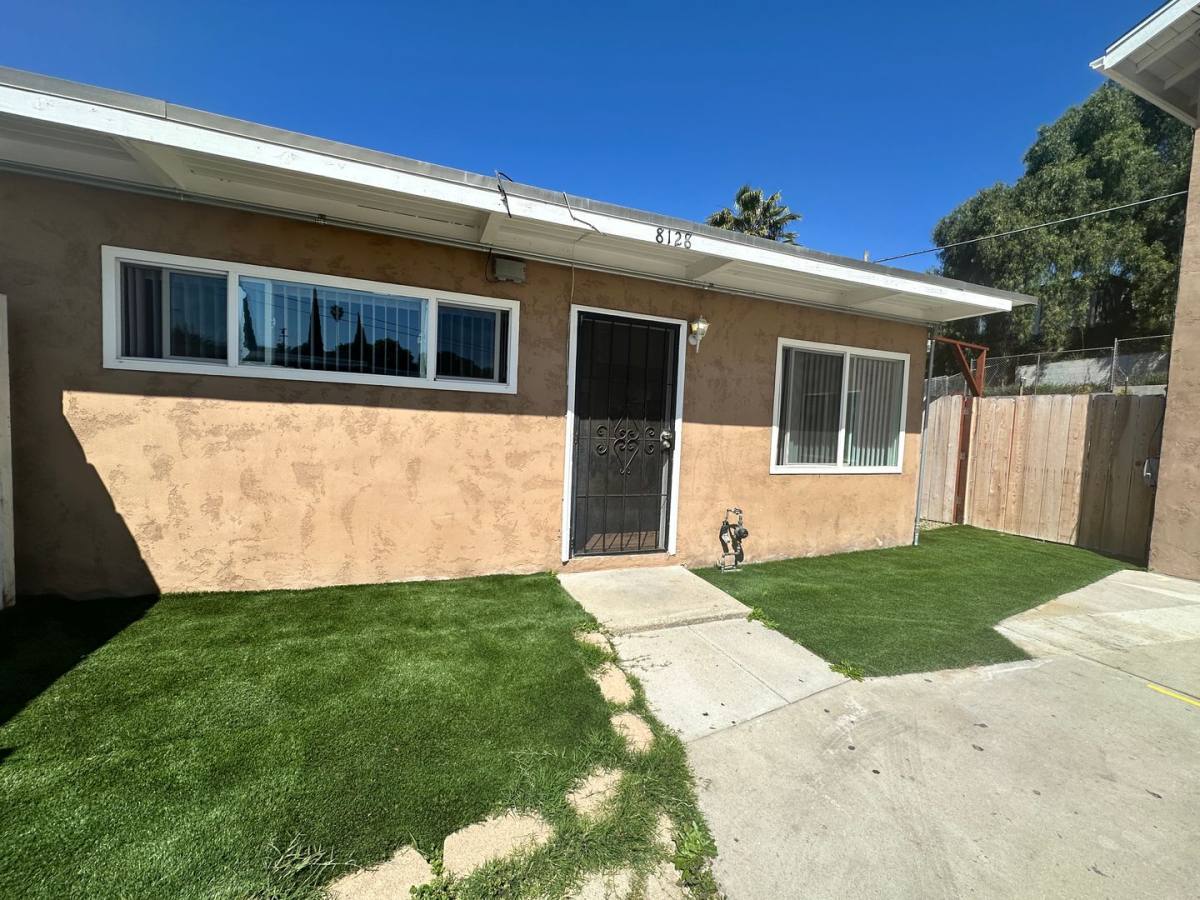 House for rent at 8128 Dodie St, San Diego, CA 92114