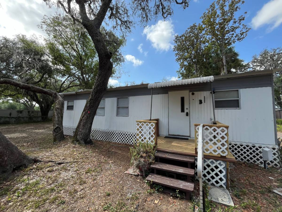 House for rent at 12617 Palm Lake View, Thonotosassa, FL 33592