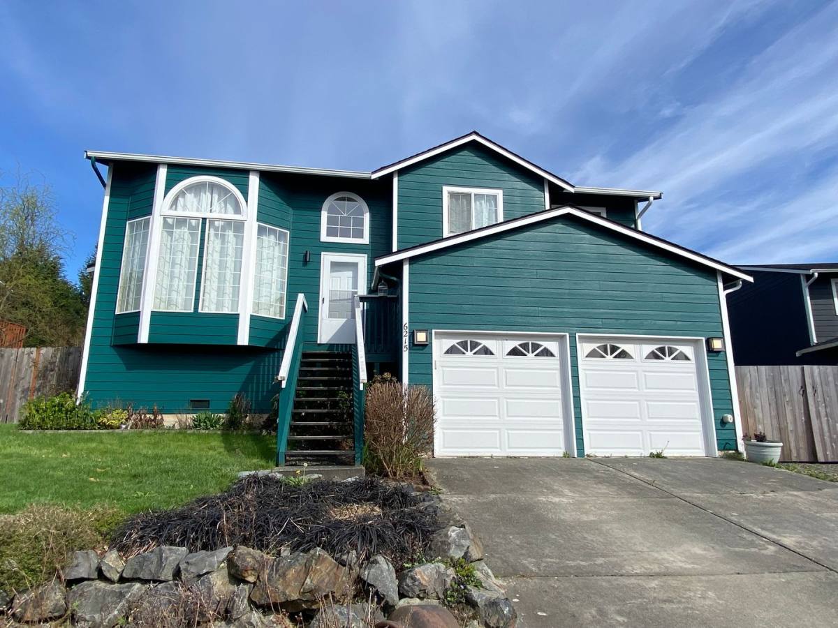 House for rent at 6215 56th Dr NE, Marysville, WA 98270