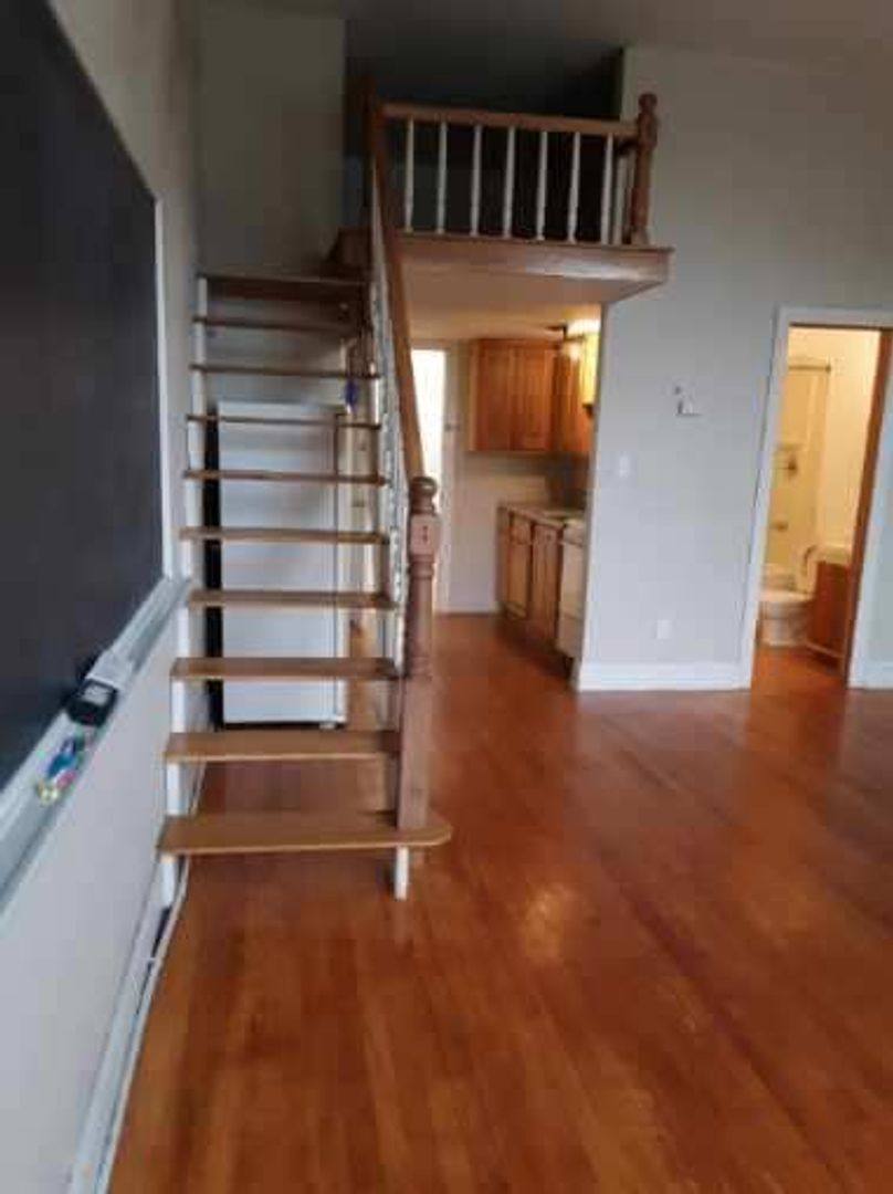 Apartment for rent at 227 W Wapello St, Agency, IA 52530