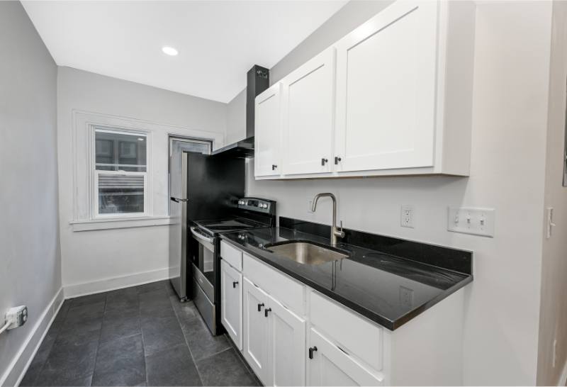 Apartment for rent at 1384 W 83rd St #402, Cleveland, OH 44102