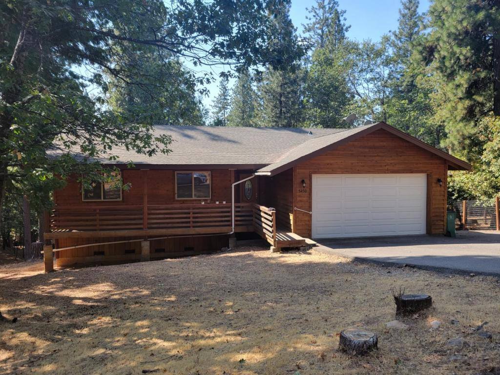 House for rent at 5430 Wisteria Rd, Pollock Pines, CA 95726