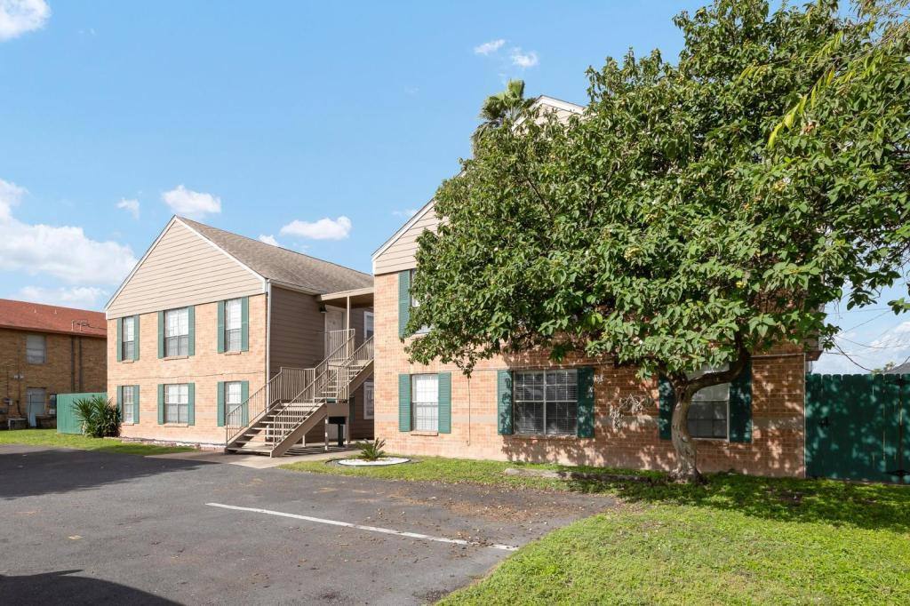 Apartment for rent at 1006 W Kelly Ave Aptf, Pharr, TX 78577