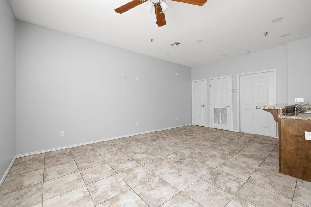 Apartment for rent at 416 E 5th St #A1, Weslaco, TX 78596