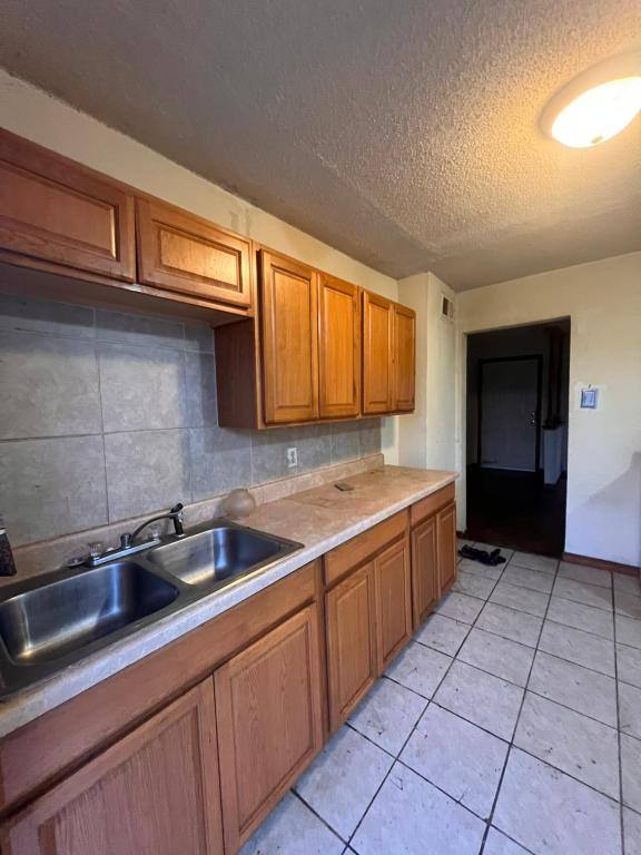 House for rent at 222 Charles Dr, Irving, TX 75060