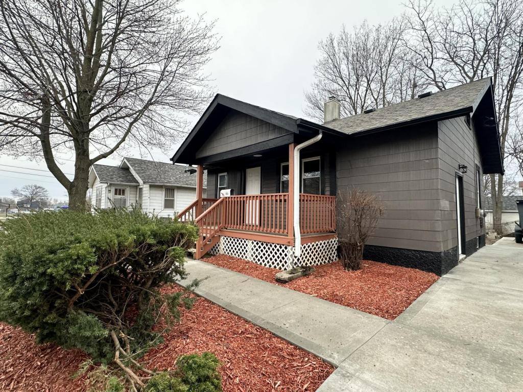 House for rent at 605 E 7 1 2 St N, Newton, IA 50208