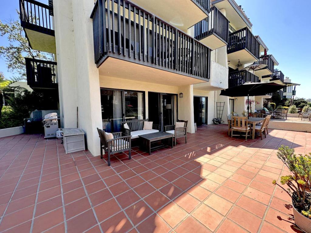 Apartment for rent at 3375 Foothill Rd #614, Carpinteria, CA 93013