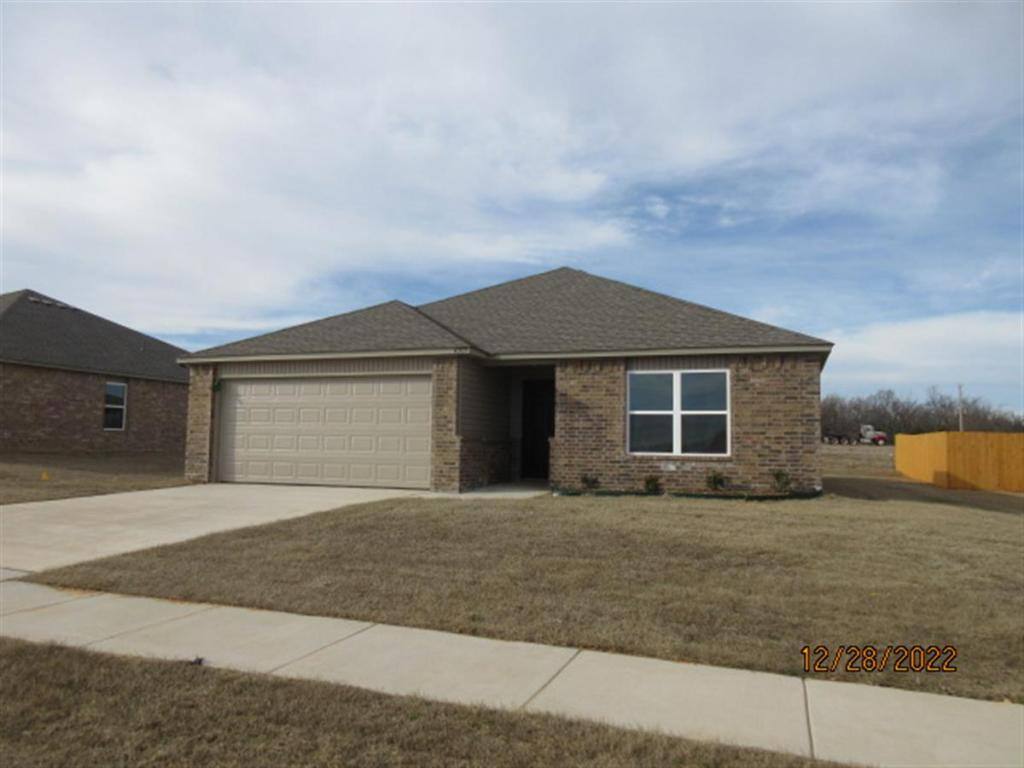 House for rent at 4305 Winding Brook, Harrah, OK 73045