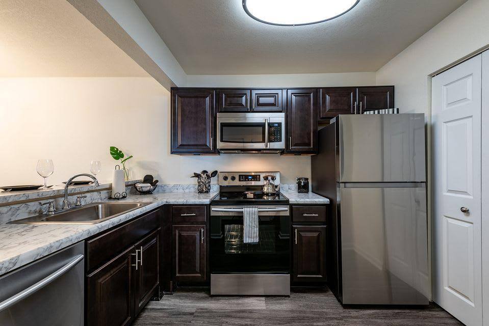 Apartment for rent at Shadowmoss Pointe, 1052 Shadow Arbor Circle #SA1037, Charleston, SC 29414