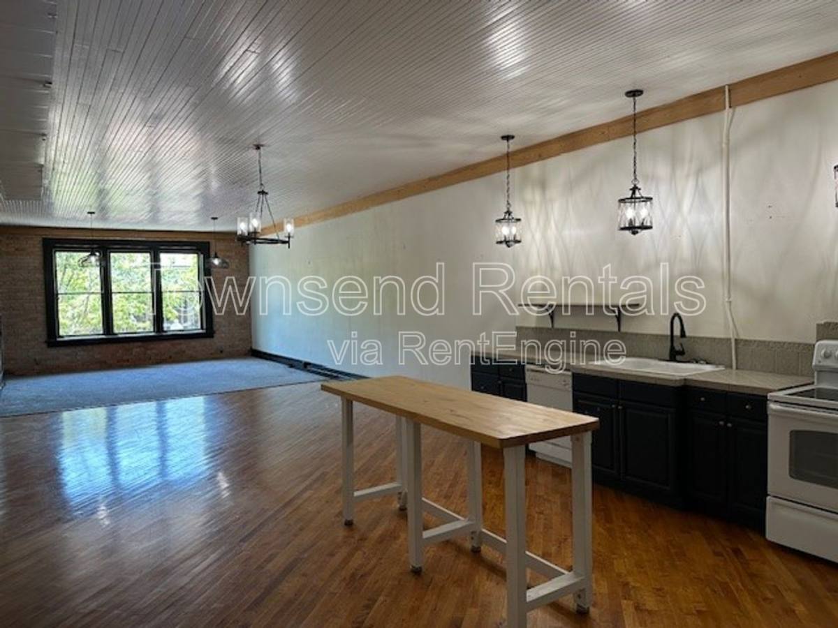 Apartment for rent at 118 Hay St, Fayetteville, NC 28301