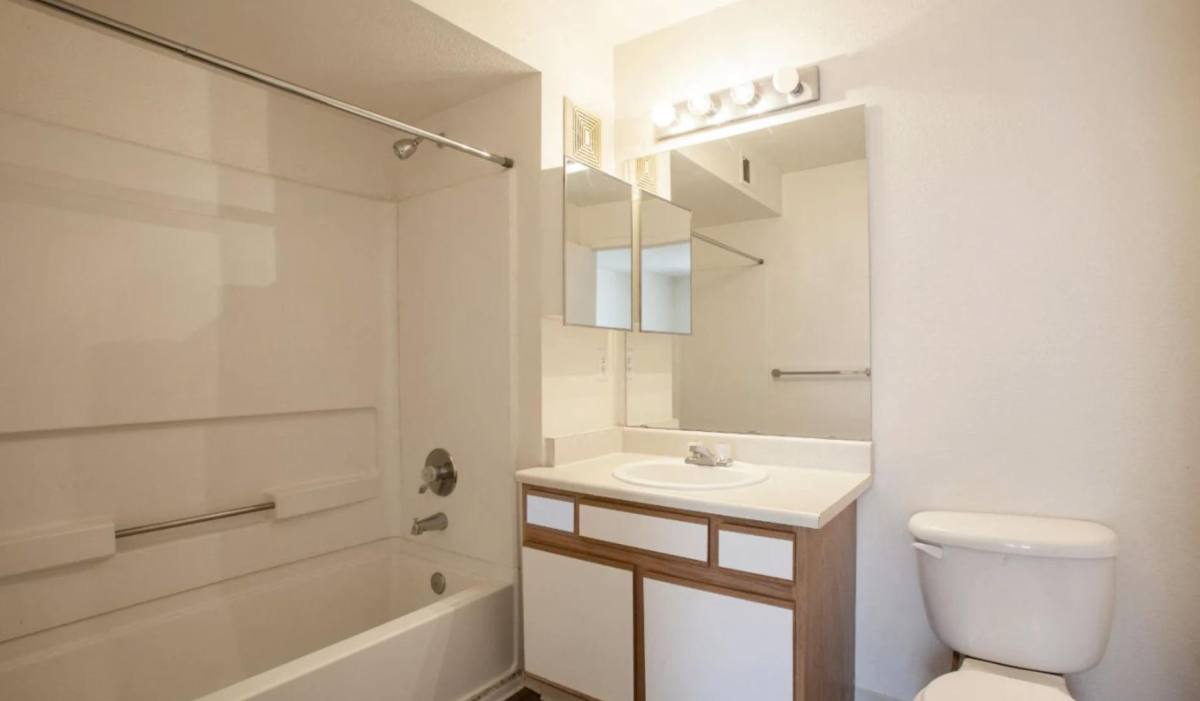 Apartment for rent at Aspen Ridge, 820 Louisiana Blvd SE, Albuquerque, NM 87108
