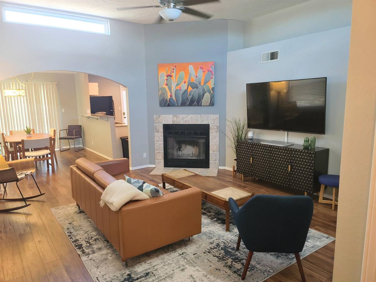 House for rent at 10615 Casador Del Oso NE, Albuquerque, NM 87111