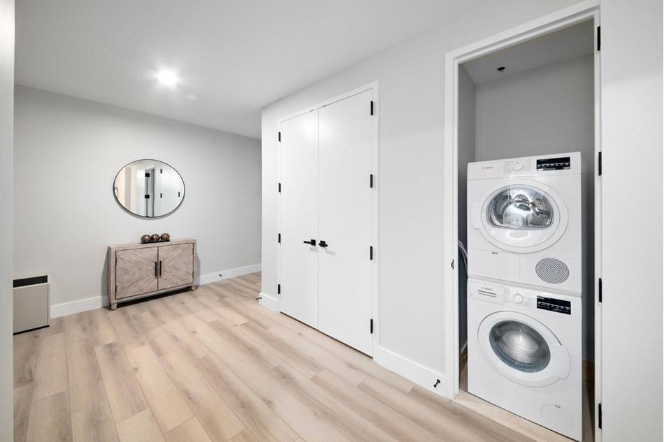 Apartment for rent at 95 Wall St #12P, New York, NY 10005
