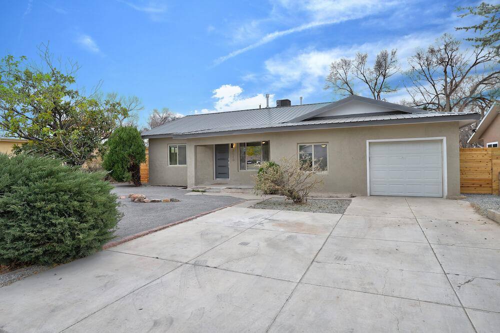 House for rent at Green Acres, 2610 Zearing Ave NW, Albuquerque, NM 87104