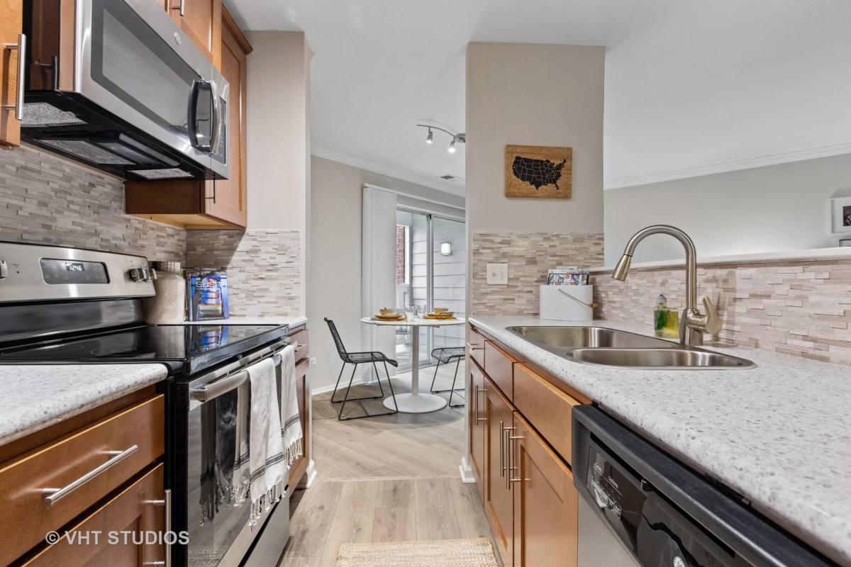 Apartment for rent at 80 S Lincoln Meadows Dr #1616, Schaumburg, IL 60173