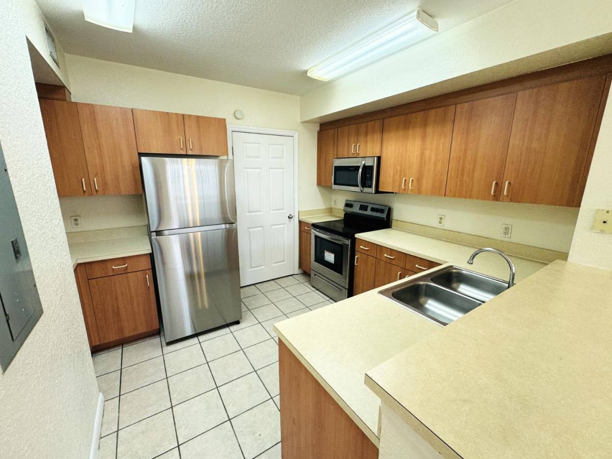 Townhouse for rent at The Belmont, 705 Belmont Lane #705, Pompano Beach, FL 33068