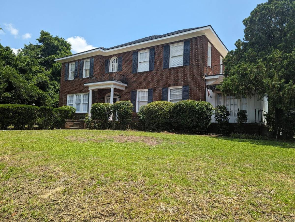 House for rent at 106 Pickens St #B, Columbia, SC 29205