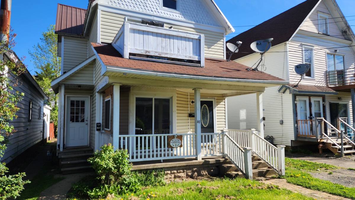 Apartment for rent at 49 Amm St, Bradford, PA 16701