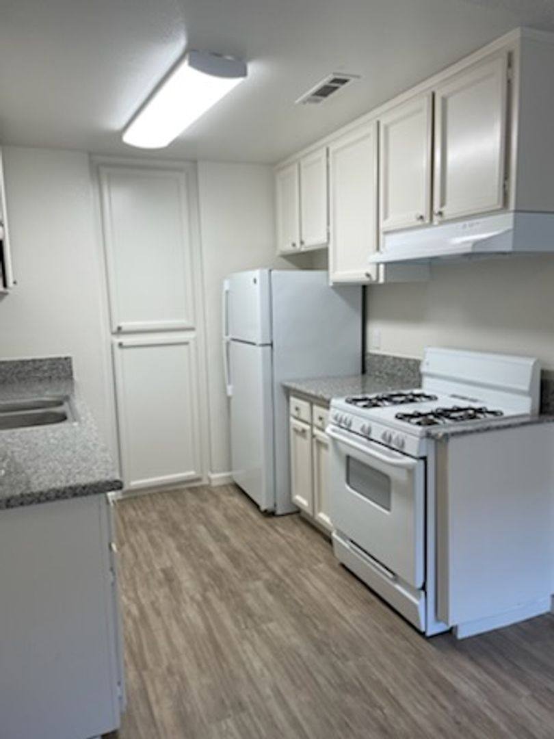 Apartment for rent at 3507 W San Jose Ave, Fresno, CA 93711