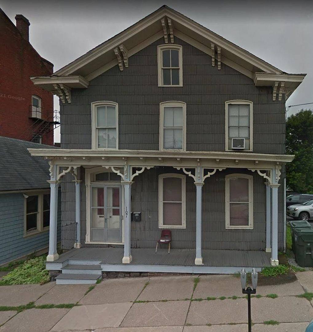 Apartment for rent at 107 N Spring St, Bellefonte, PA 16823