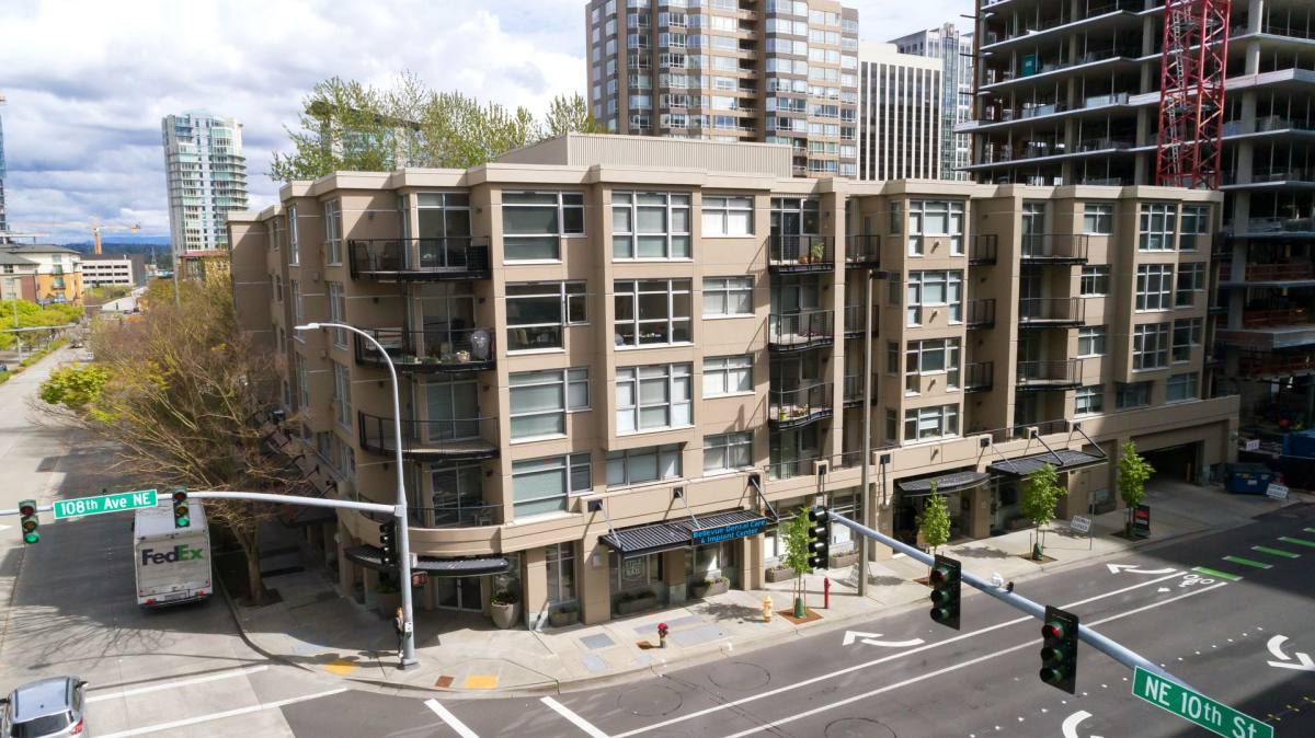 Apartment for rent at 900 108th Ave NE, Bellevue, WA 98004