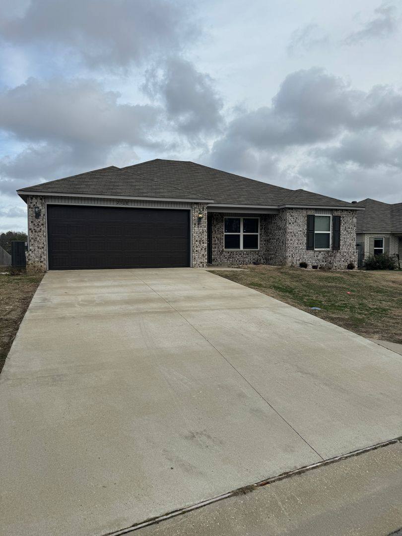 House for rent at 2308 Windy Lane, Jonesboro, AR 72404