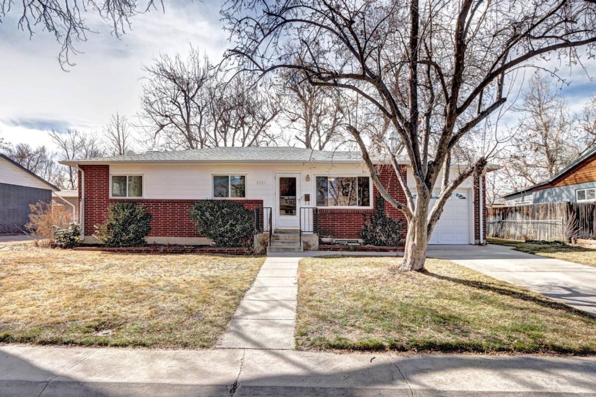 House for rent at 6737 Lee St, Arvada, CO 80004