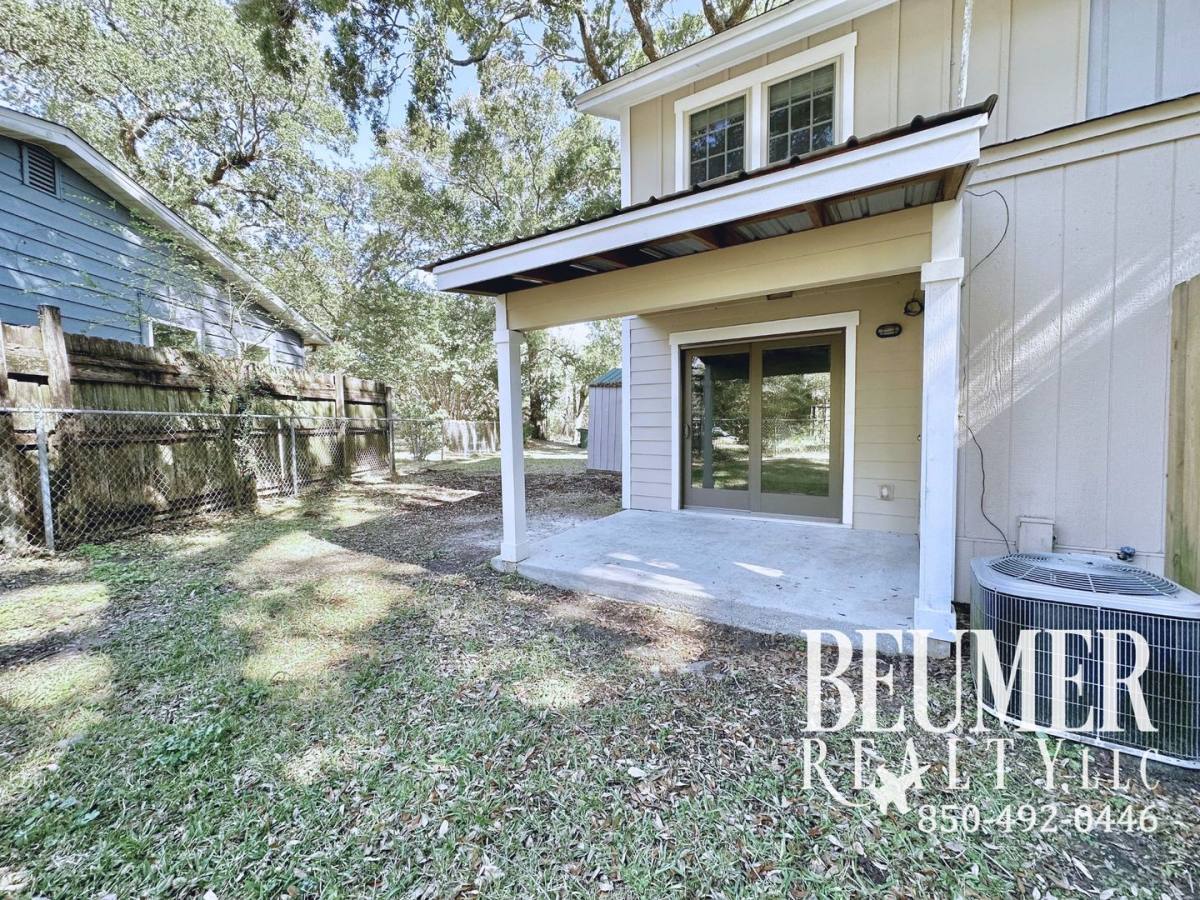 Townhouse for rent at 7215 Spanish Trail #6, Pensacola, FL 32504