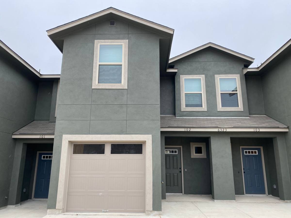 Townhouse for rent at 6323 Luglio Lane, San Antonio, TX 78233