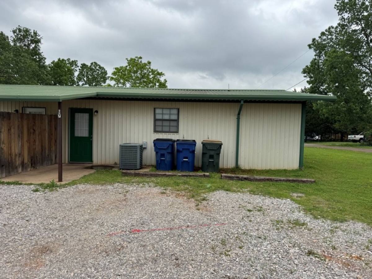 House for rent at 747 SW 13th, Blanchard, OK 73010