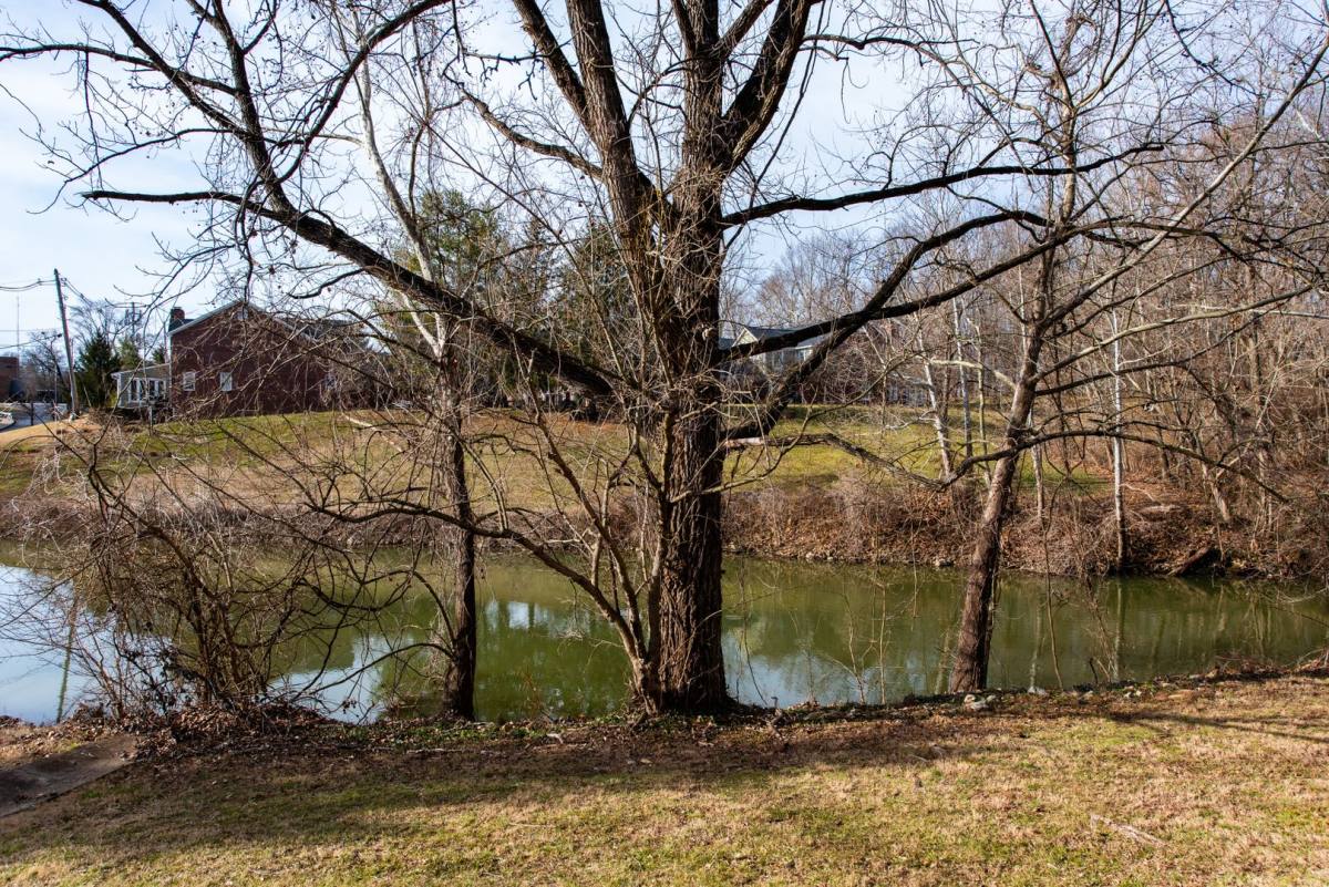 Townhouse for rent at 15 Harrods Landing Dr, Prospect, KY 40059