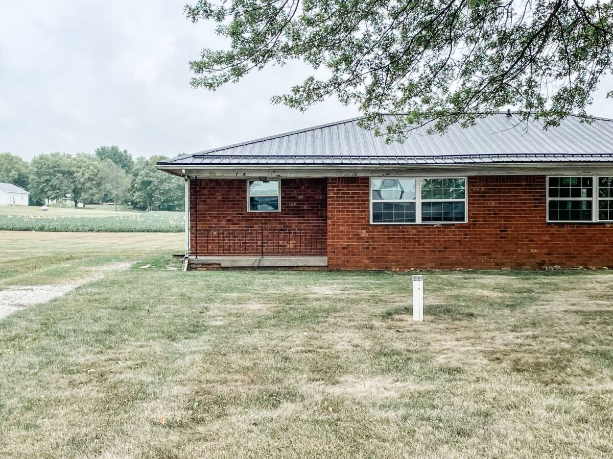 Apartment for rent at 1871 Sr, Crawfordsville, IN 47933