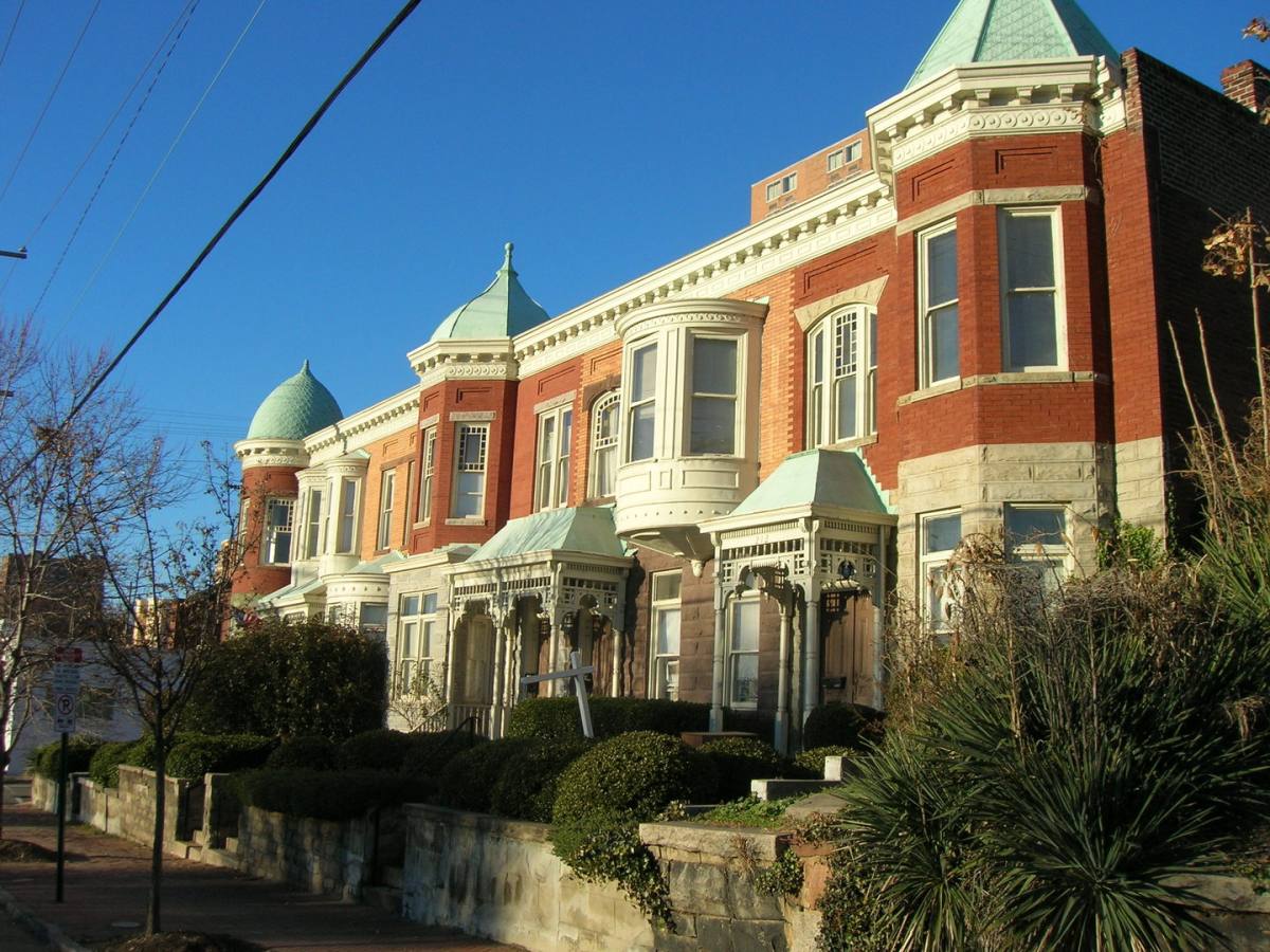 Apartment for rent at 218 W Main St #B, Richmond, VA 23220