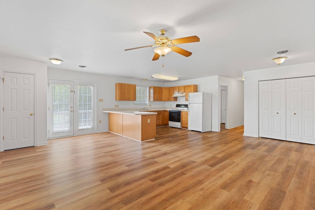 Apartment for rent at 809 Griffin Blvd, Farmville, VA 23901