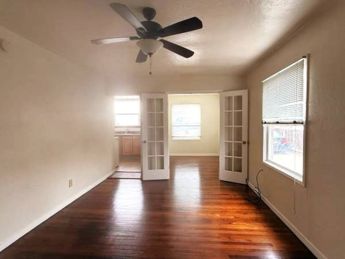 Apartment for rent at 5813-19 Madison Ave, Richmond, CA 94804