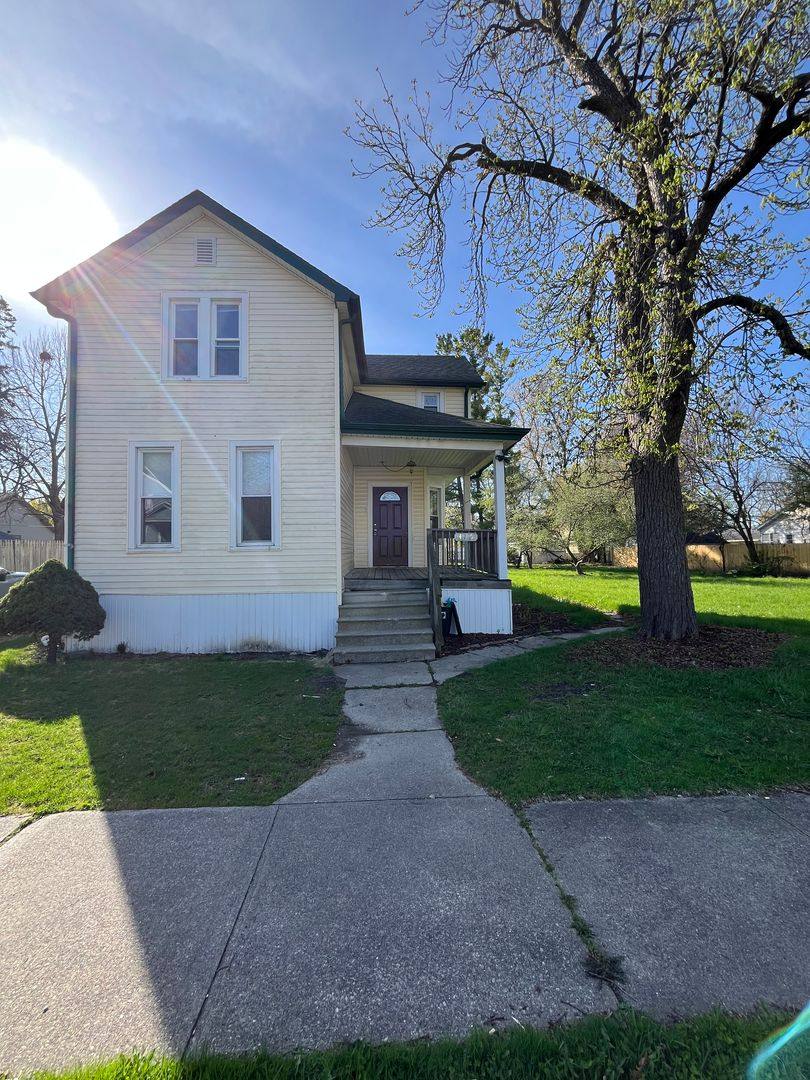 House for rent at 416 N Mason St, Saginaw, MI 48602