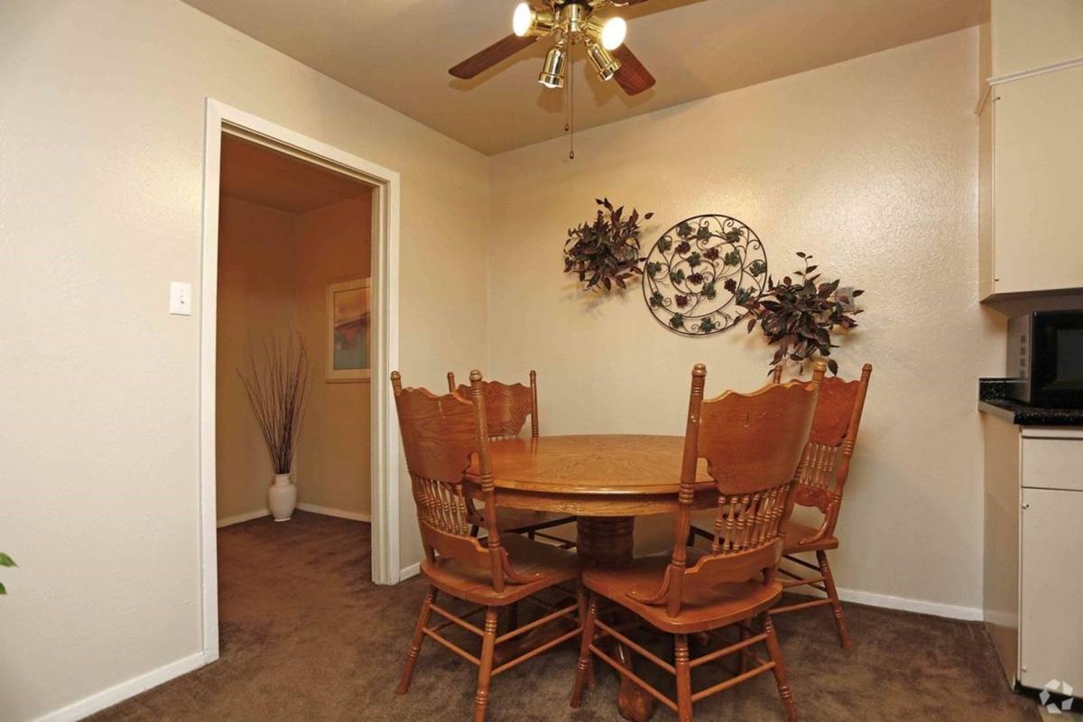 Apartment for rent at 900 Westgate Dr, Bossier City, LA 71112