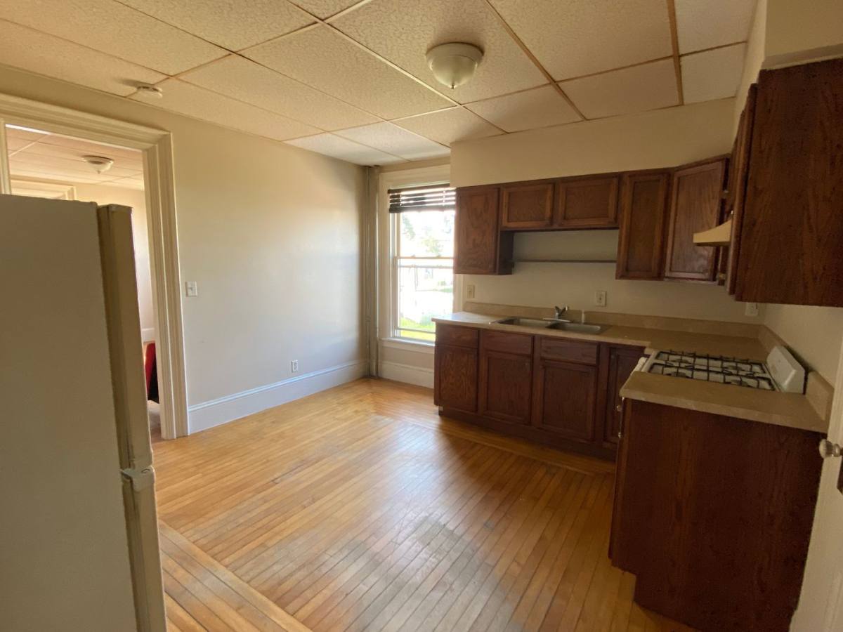 Apartment for rent at 772 Second St, Fall River, MA 02721