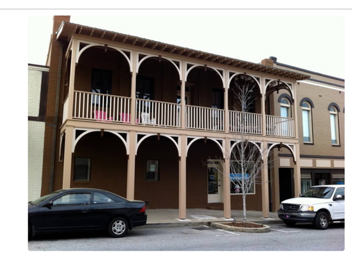 Condo for rent at 115 S 8th St, Opelika, AL 36801