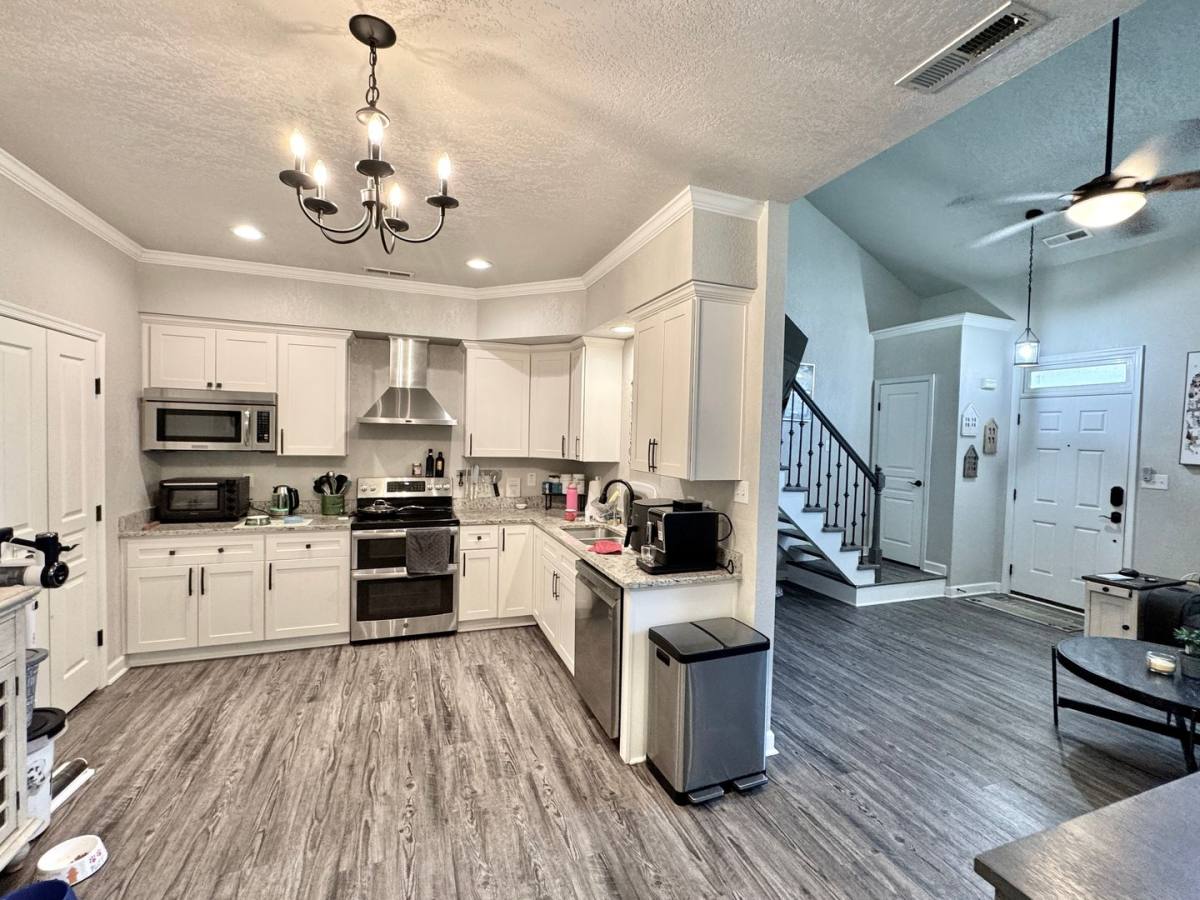 Townhouse for rent at 712 S Lake Circle, Chesapeake, VA 23322