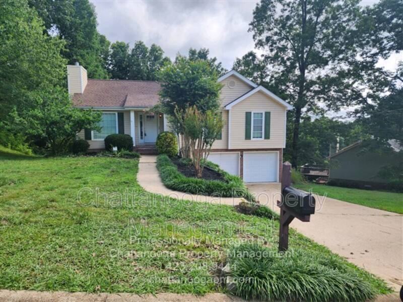House for rent at 6815 Benwood Dr, Ooltewah, TN 37363