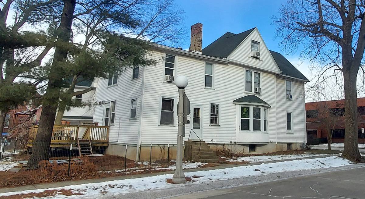 Apartment for rent at 509 S Race, Urbana, IL 61801