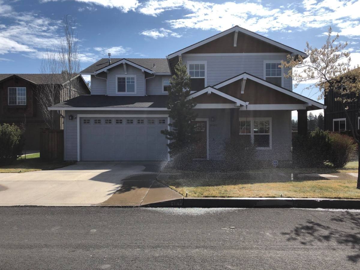 House for rent at 20402 Penhollow Lane, Bend, OR 97702
