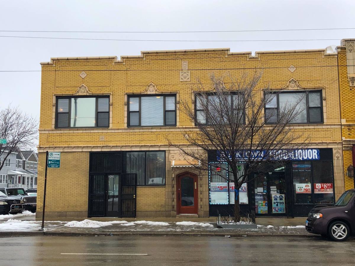 Apartment for rent at 2422-24 W Fullerton Ave, Chicago, IL 60647