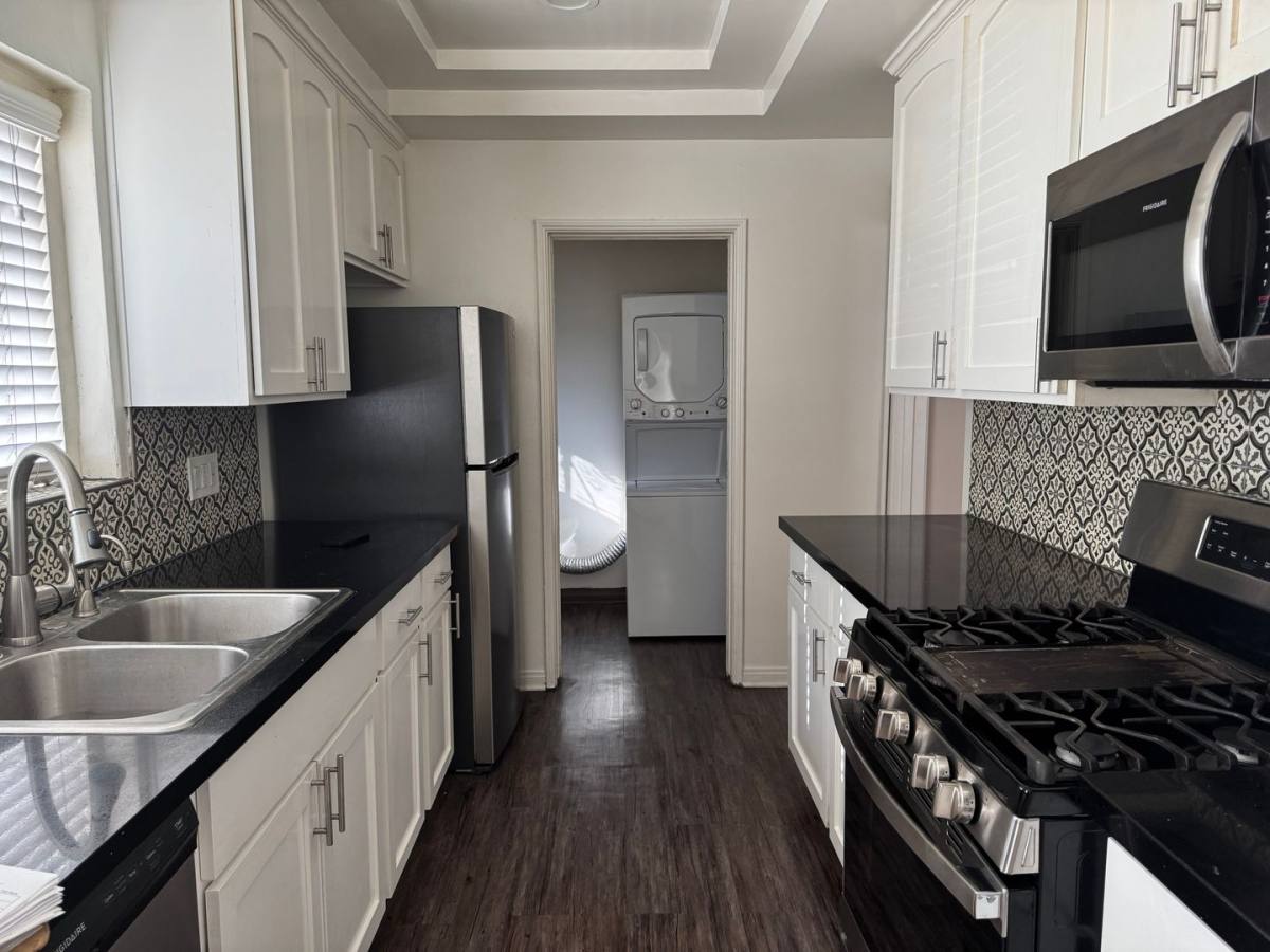 Apartment for rent at 1455-57 Orange Grove Ave, Los Angeles, CA 90019