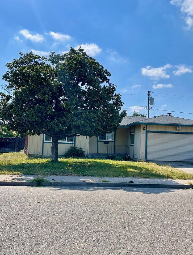 House for rent at 1561 Austin St, Atwater, CA 95301