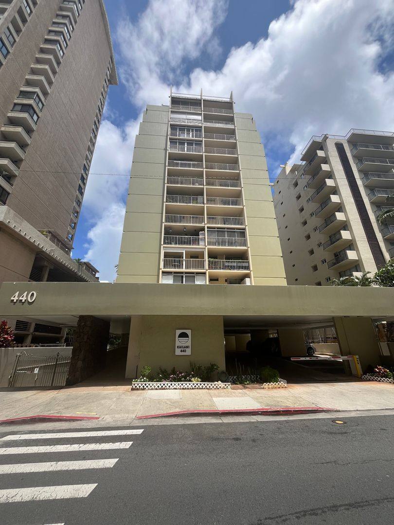 Apartment for rent at 440 Lewers St, Honolulu, HI 96815