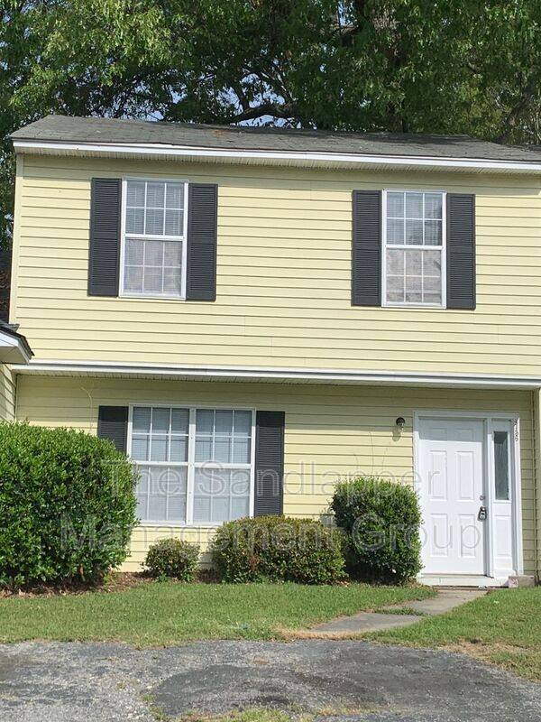 Townhouse for rent at 4736 Linfield Lane, North Charleston, SC 29418