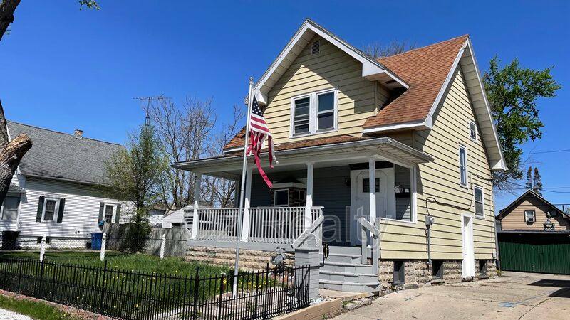 House for rent at 1519 Vinal St, Toledo, OH 43605